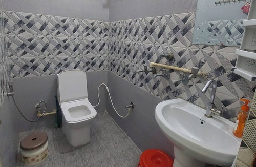 Dehradun Apartment | 2-bedroom apartment in amazing Dehradun with cool AC