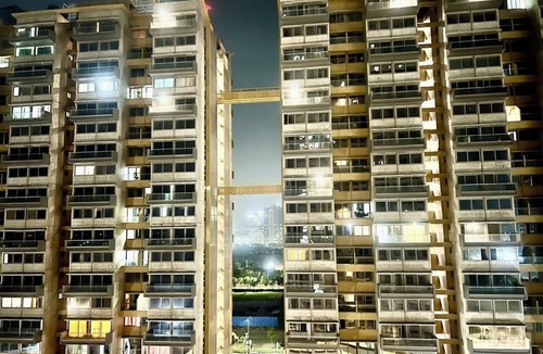 Gandhinagar Apartment | 2-bedroom corporate suite with swimming pool, gym, wifi, AC