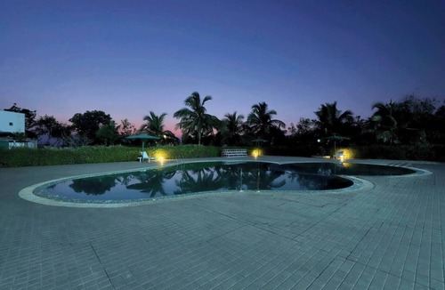 Baradia Apartment | 2 Bedroom Luxury Villa w/Balcony Near Temple