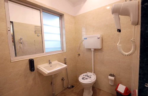 Kandivali East Hotel | 2 Bedroom Private Suite
