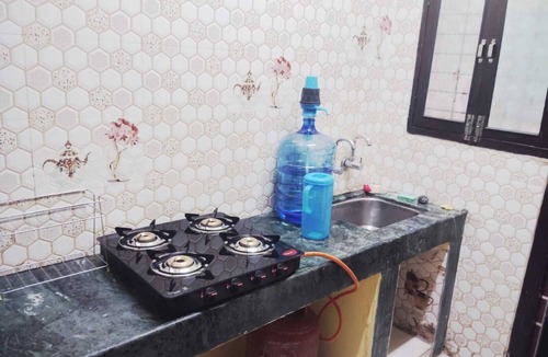 Mehdipatnam Apartment | 2 BHK Beautifully Furnished Apartment with Kitchen, Attached Bathroom Parking