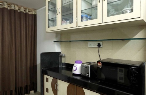 Marol Hotel | 2 BHK Suite (Gagal Home)