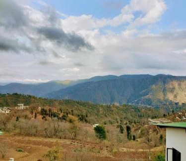 Mukteshwar Villa | 2 BR Sky Cottages In Mukteswar