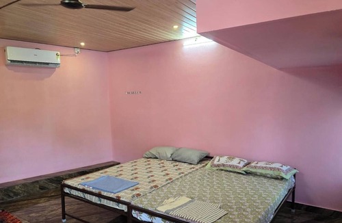 Honavar House | 2 Houses & 5 Rooms Spacious Homestay with and without AC in Honnavar, Karnataka