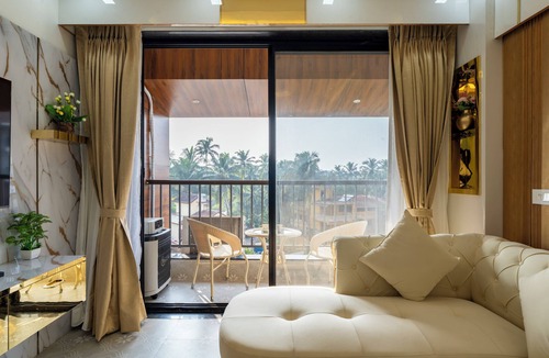 Candolim Apartment | 2 mins to Candolim Beach! Modern 1BHK w/Pool & Balcony