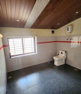 Harigar House | 20 mins from yana caves A peaceful farmhouse with greenery and pool