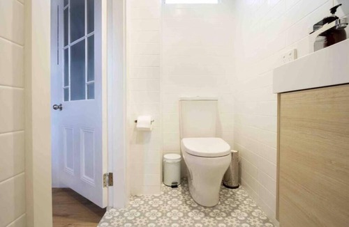 Annandale House | 205 Young St Sue