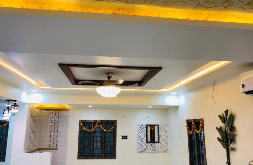 Kukatpalli Apartment | 2BHK AC Hitech City-Enjoy like your home Affordable Comfortable