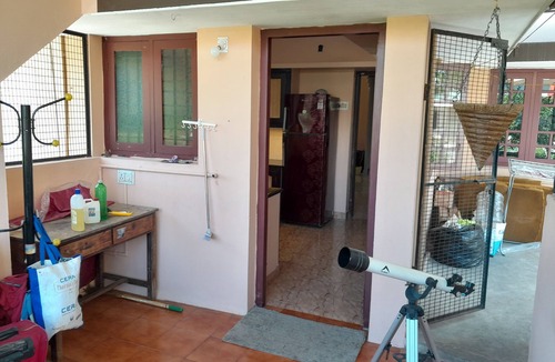 Edapalli House | 2BHK Residence - Prime Location in Kochi with WiFi, AC