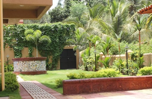 Gauravaddo Apartment | 2BHK Sparkle Luxury Serviced Apartment @Candolim