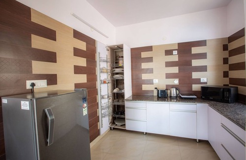 Lansdowne Villa | 2BHK Villa with Living room, Private Kitchen, Garden, Parking, Terrace, WIFI.