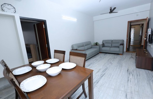 Perambur Purasavakam Apartment | 2BR Apartment in chennai/WIFI/Downtown/Family friendly