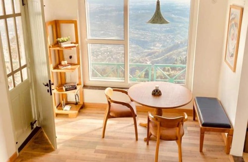 Mussoorie Villa | 2BR Entire Villa On Mountain Cliff