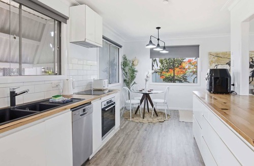 Margate House | 3-Bed Coastal Retreat in Central Margate