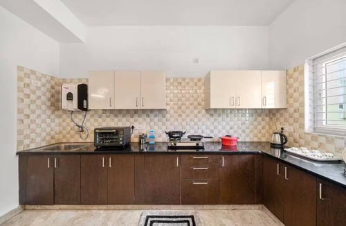 Venkata Reddy Layout Apartment | 3-Bedroom penthouse in Koramangala with Jacuzzi, WiFi, AC and terrace garden