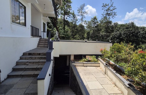 Vythiri Villa | 3-bedroom villa in charming Kunnathidavaka with AC