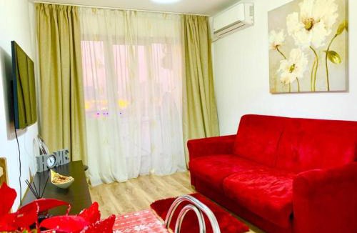 Iasi Apartment | 3-room Apartment 5 minutes to Palas, Large & Very Clean