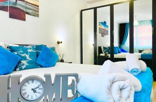 Iasi Apartment | 3-room Apartment 5 minutes to Palas, Large & Very Clean