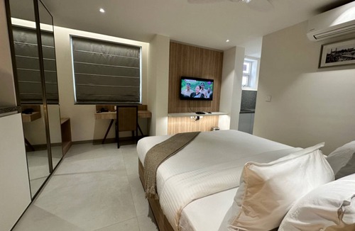 Hyderabad Hotel | 32 Urban by Akoya Hotels - Gachibowli, West Hyderabad