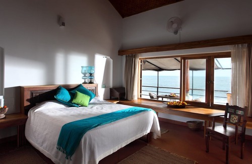 Kuzhuppilly Hotel | 36 Palms Boutique Retreat