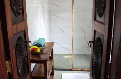Kuzhuppilly Hotel | 36 Palms Boutique Retreat