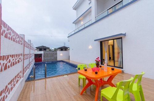 Malavli House | 3bhk air-conditioned private villa with private pool with best view near malavli