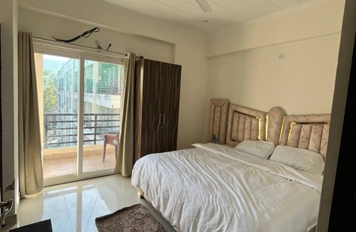 Bullawala Apartment | 3BHK Luxury apartment in Serene Dehradun, Hill View Escape