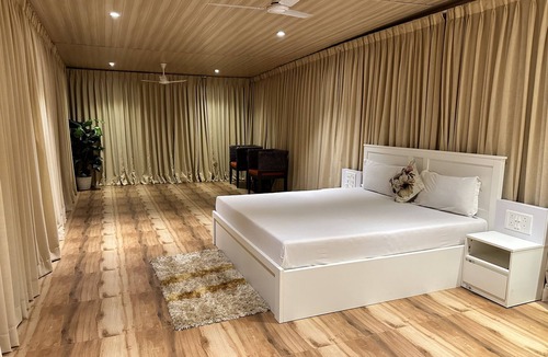 Karjat House | 3BHK Private Riverside Villa with Glass Room in Karjat