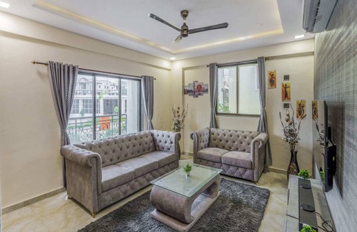 Karjat Hotel | 3BHK w/Pool - Sunset Palazzo by Universe Villas