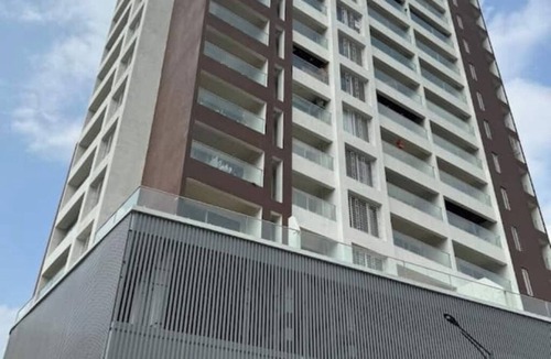 Baner Apartment | 3bhk with Skylounge & pool