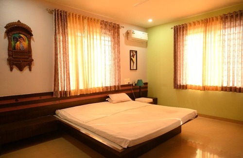 Nashik Other | 4-bedroom luxurious Villa in Nashik with swimming pool, WiFi, AC