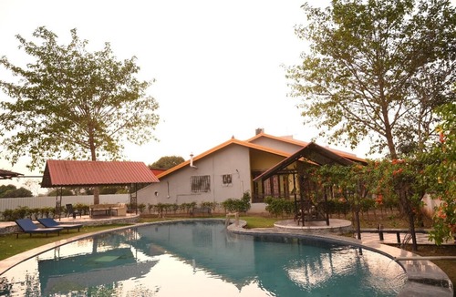 Nashik Other | 4-bedroom luxurious Villa in Nashik with swimming pool, WiFi, AC