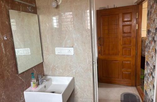 Mysore House | 4 Beds 6 People stay Calm, Comfortable Place