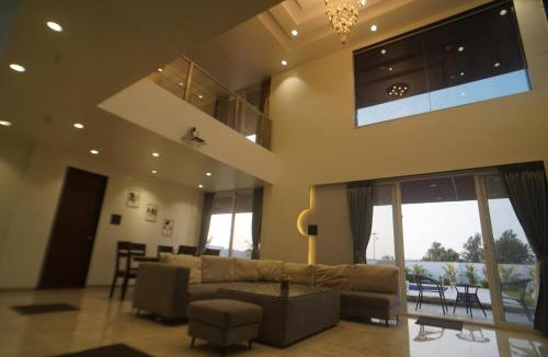 Wai Villa | 4 BHK Lavish villa in Bhose