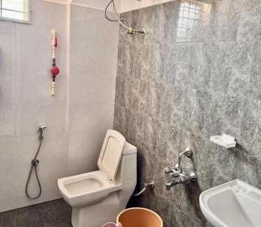Marathahalli Apartment | 408 Airy one Bedroom Flat