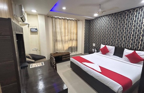 Varanasi Hotel | 45-room hotel in delightful Varanasi with WiFi, AC. Unwind in comfort