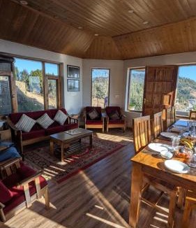 Chail House | 4BHK Villa Kufri