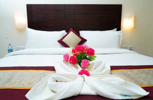 Courtallam Hotel | 5 Falls Resort