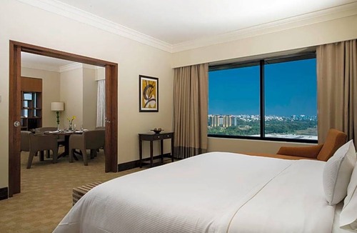 Mundhwa Hotel | 5-Star Hotel ∙ The Westin Pune Koregaon Park
