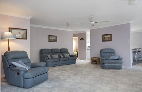 Maloneys Beach House | 54 Maloneys Drive, Maloneys Beach