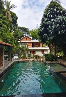Sulthan Bathery House | 5BR Plantation Villa with Private Pool for Family