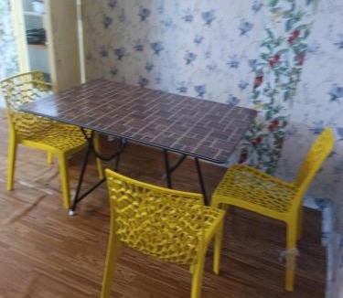 Kukatpally Housing Board Colony Apartment | 6 guests-2BHK AC-Hitec City-Comfortable Affordable