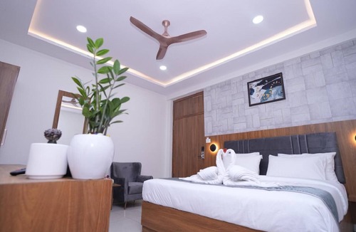 Devanahalli Hotel | 69th Heaven Hotel