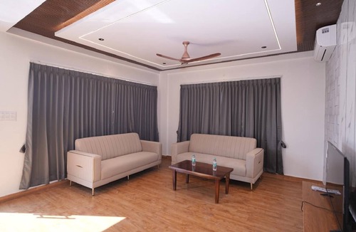 Devanahalli Hotel | 69th Heaven Hotel