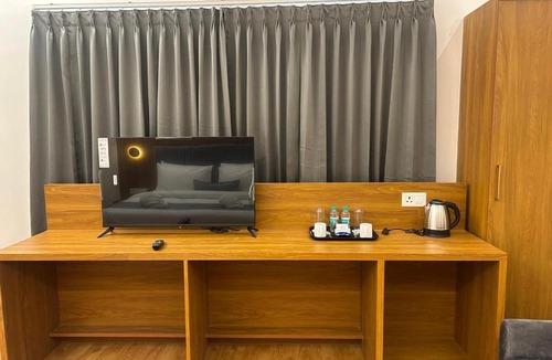 Devanahalli Hotel | 69th Heaven Hotel