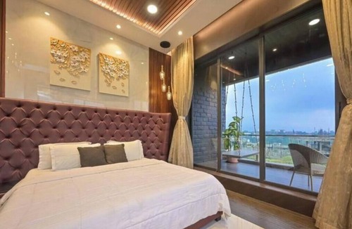 Kurvande Villa | 6BHK Chaos Mansion By Jalanta Stay