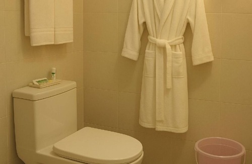 Ashvem Hotel | 6luxurious room@walkable to beach wifi/food/beach