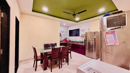 Wai Apartment | 7 Hill Stays