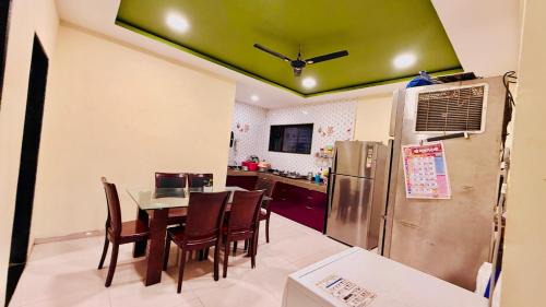 Wai Apartment | 7 Hill Stays