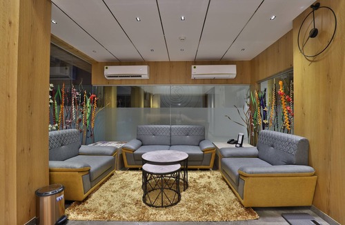 Surat Hotel | 7 Orbit Hotel Surat